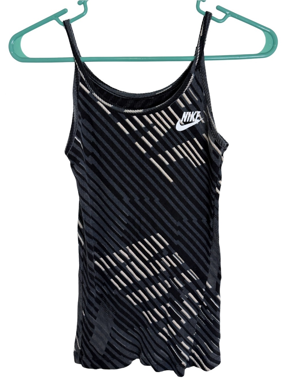 3/$20 Nike Black, Gray & Ivory Ribbed Striped Form Fitting Tank Top Size Medium